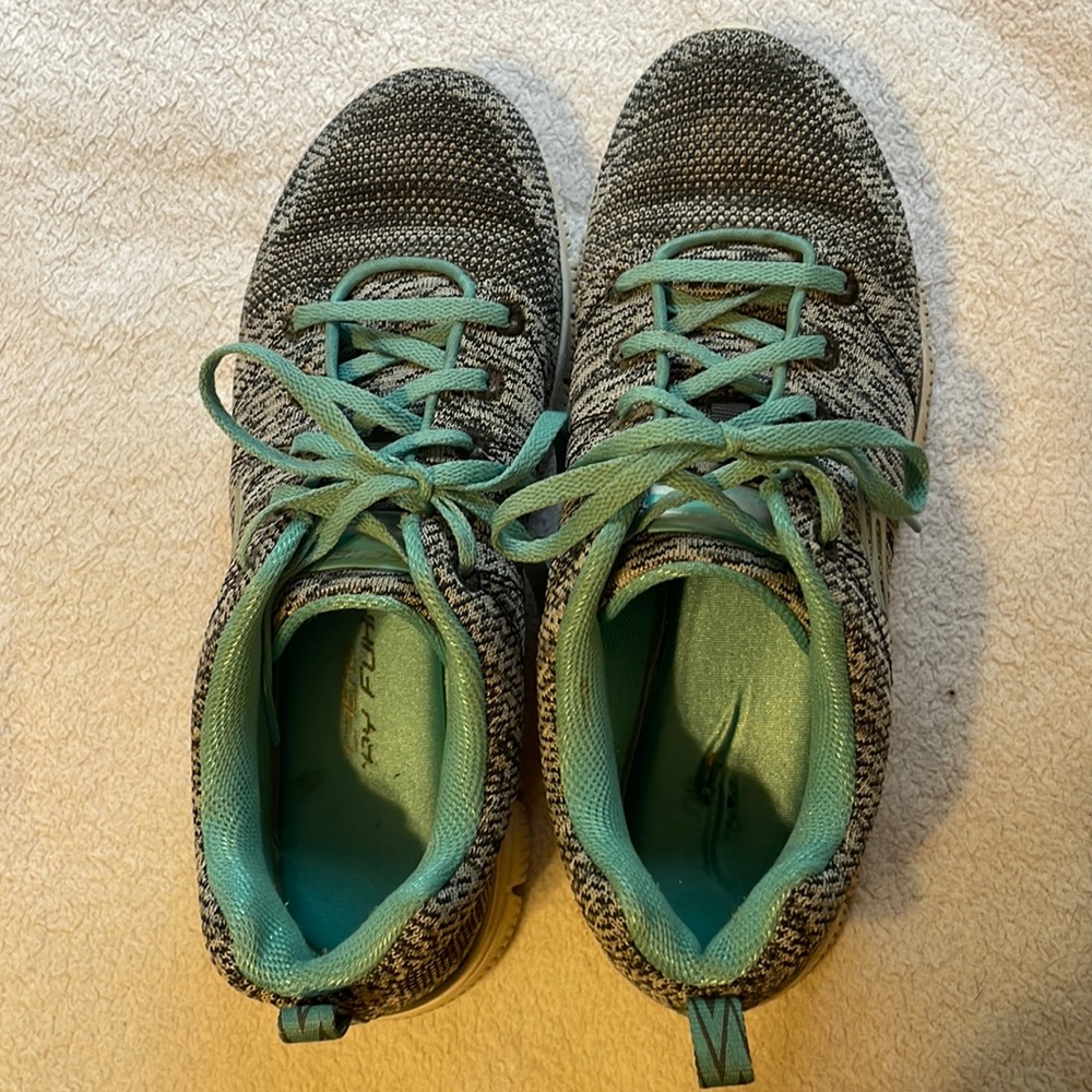 Skechers grey and turquoise sneakers